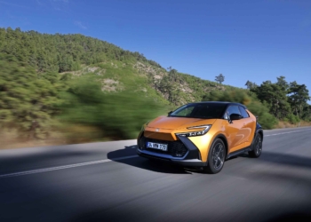 Satılan 100 Toyota’dan 72’si çevreci