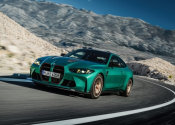 BMW’nin 550 beygirlik yeni canavarı