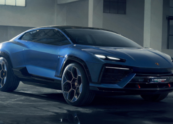 Lamborghini elektrikliyi erteledi
