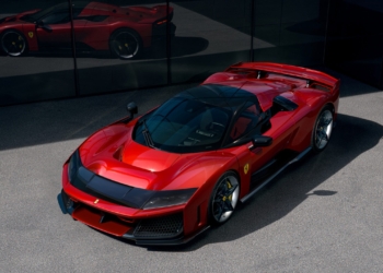 Ferrari’den 1.200 beygirlik F80