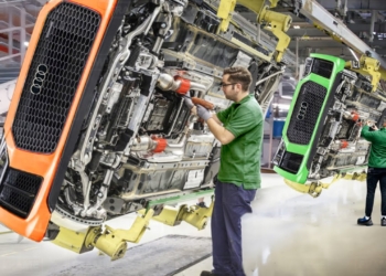 Audi iş gücünü azaltacak