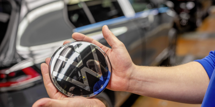 VW çalışanları kesintiyi kabul etti