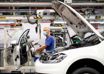 VW’de uyarı grevleri başladı