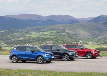 Seat elektrikliye geçişi erteledi