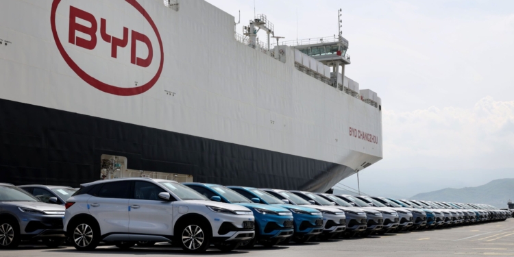 BYD bekleyenler için dev gemi gönderdi