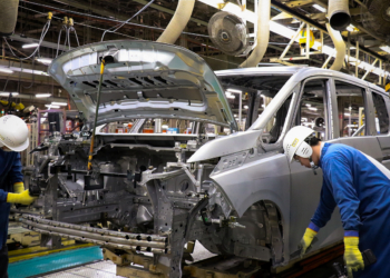 Nissan 20 bin kişiyi işten çıkarıyor