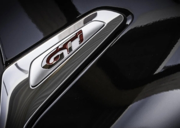 208 GTi elektriklenip geri dönüyor