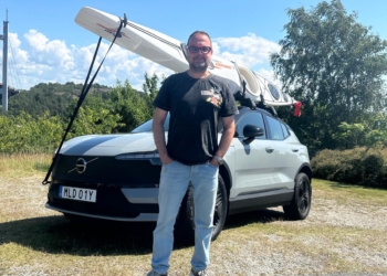 İlk elektrikli Volvo Cross Country