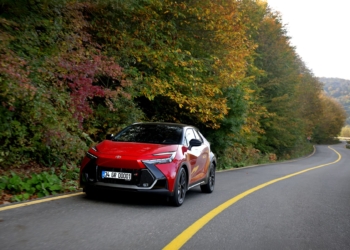 Toyota C-HR’a GR SPORT versiyon