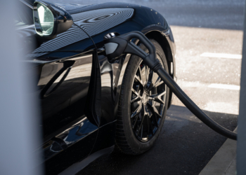 Porsche elektrikli projelerini iptal ediyor