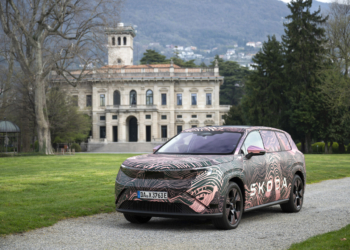 Skoda’nın 7 kişilik yeni elektrikli SUV’u Peaq geliyor