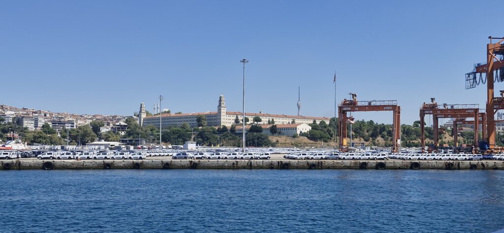 Otomotiv satışları Mart’ta frene bastı