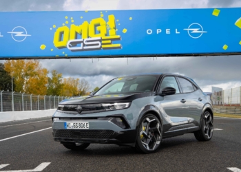 Opel’in en hızlı elektriklisi Mokka GSE Türkiye’de