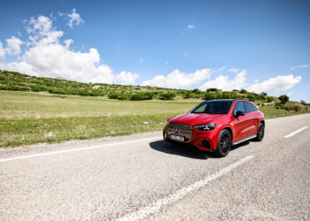 Yeni elektrikli Mercedes GLC Türkiye’de