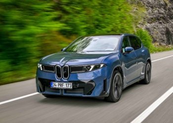 Türkiye’ye özel yeni BMW iX3’e yoğun talep
