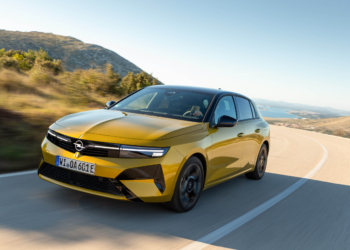 Yenilenen Opel Astra dizel motorla Türkiye’de satışta
