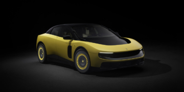 Tartışılan ilk elektrikli Ferrari satış hedefine şimdiden ulaştı