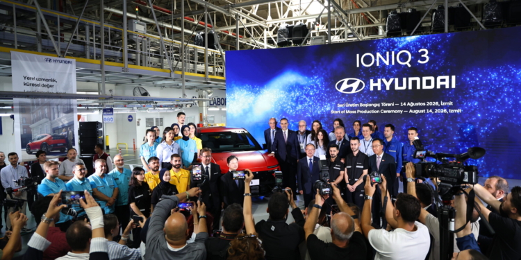 Hyundai Türkiye’nin ilk elektriklisi IONIQ 3 banttan indi