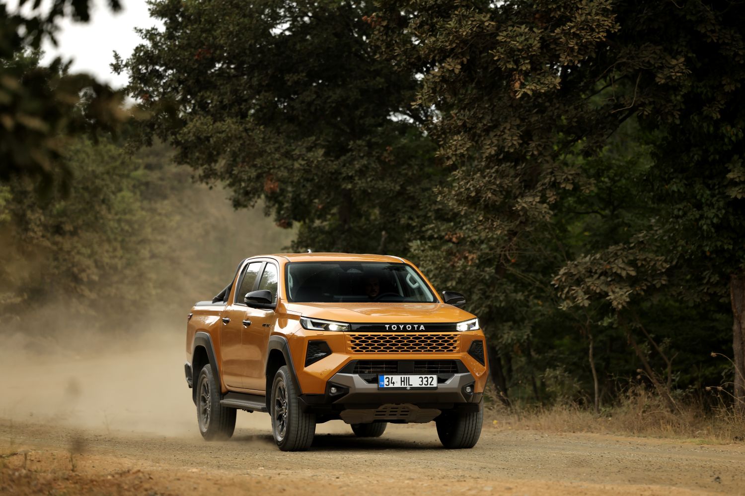Yeni Toyota Hilux lansmana özel fiyatla Türkiye’de