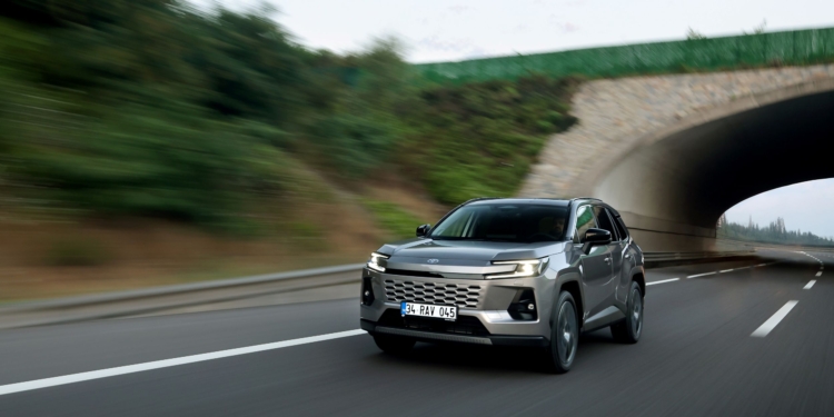 Yeni RAV4 Hybrid son çeyrekte geliyor
