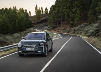 Yeni Audi Q4 e-tron Türkiye’de yollara çıktı